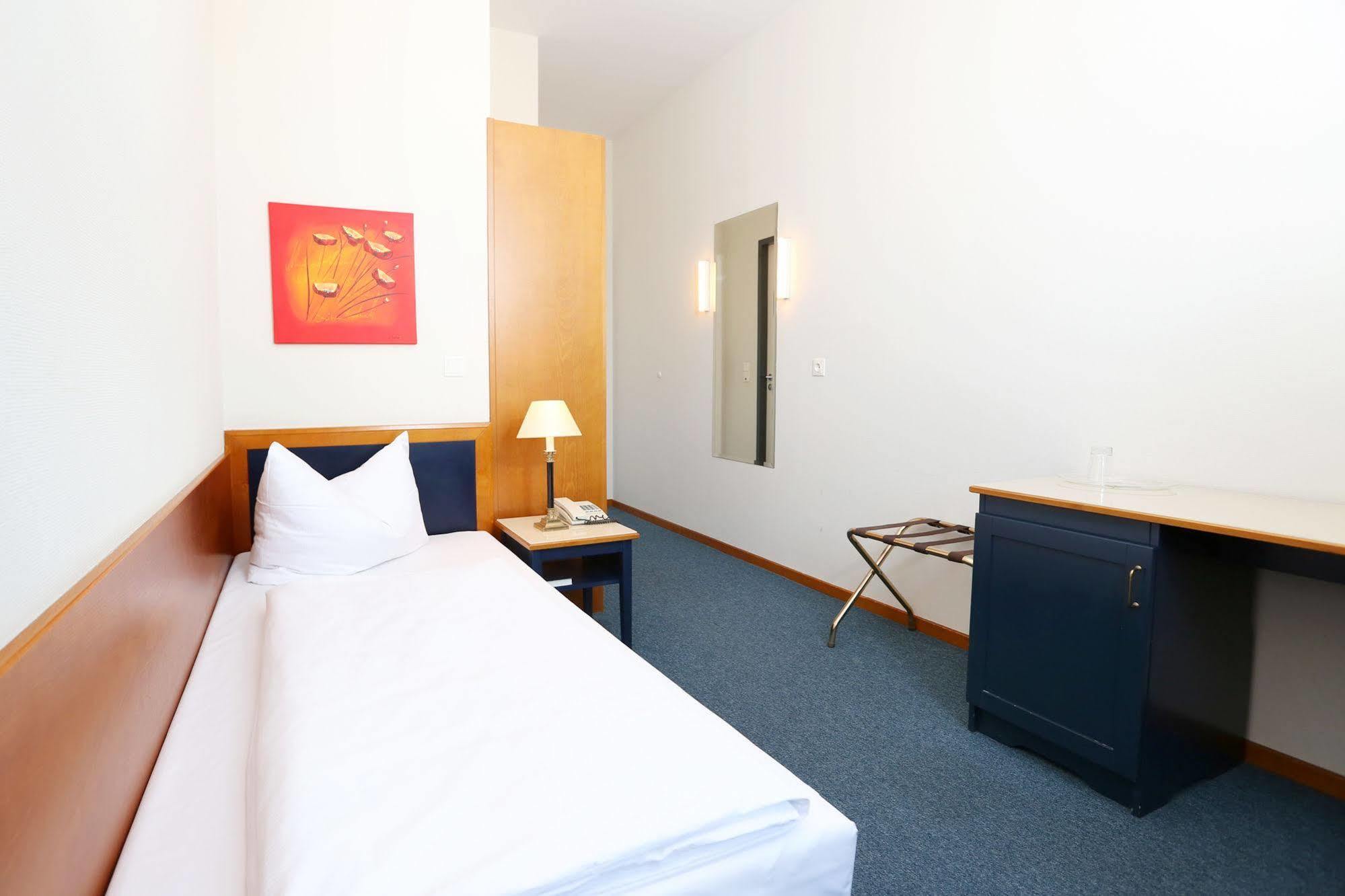 H24 Hoteltow Exterior foto